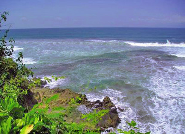 Intip Panorama Alam Pantai Karang Nini