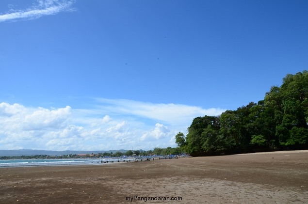 Pasir Putih Pangandaran dalam Lensa