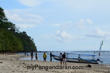 Pasir Putih Pangandaran dalam Lensa