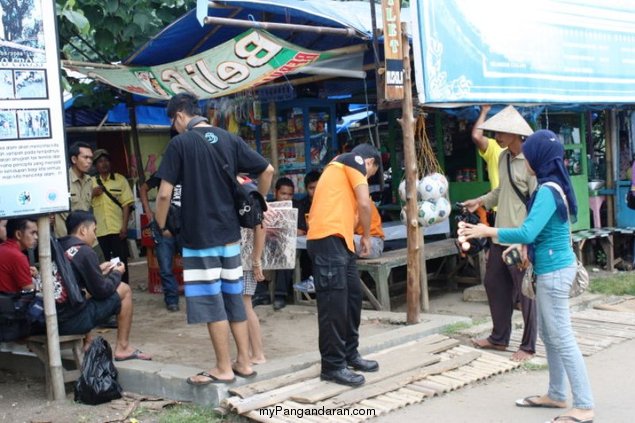 Dikala Mereka Meliput Pangandaran