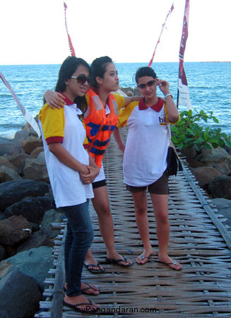 Fun Game di Pantai Pangandaran