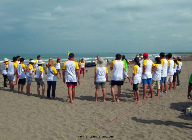 Fun Game di Pantai Pangandaran