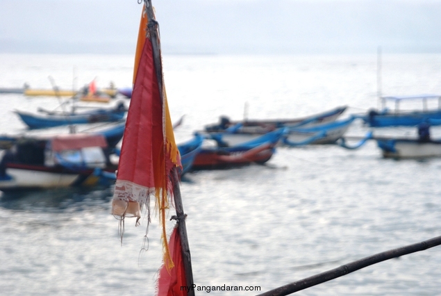 Perahu Nelayan Merana, Tertambat di Pinggir Cagar Alam