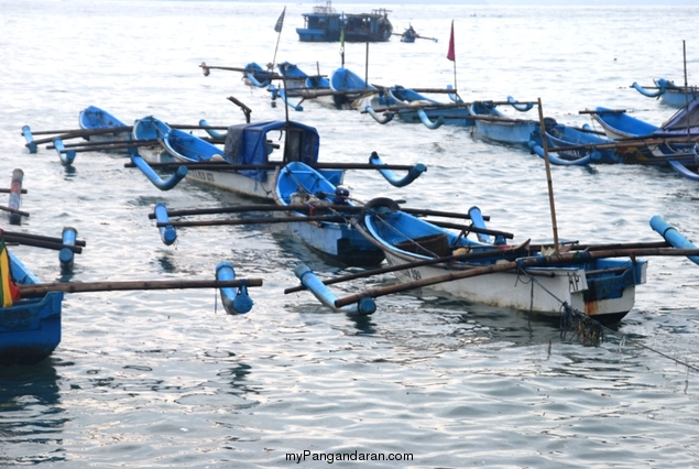 Perahu Nelayan Merana, Tertambat di Pinggir Cagar Alam