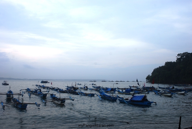 Perahu Nelayan Merana, Tertambat di Pinggir Cagar Alam