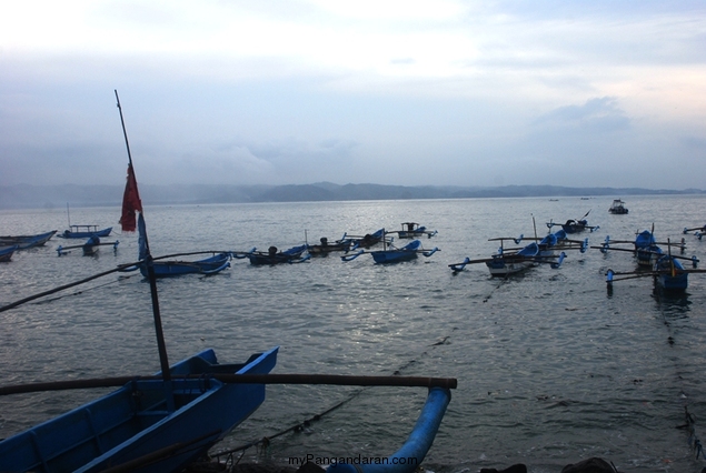 Perahu Nelayan Merana, Tertambat di Pinggir Cagar Alam