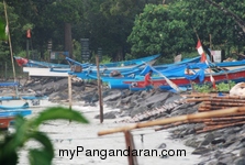 Perahu Nelayan Merana, Tertambat di Pinggir Cagar Alam