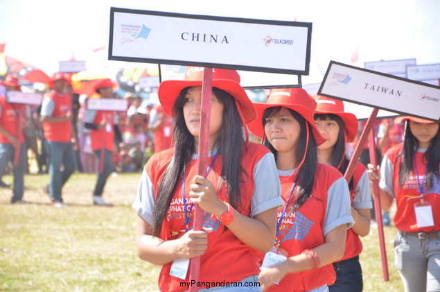 Pangandaran Internation Kite Festival 2011 Dalam Lensa