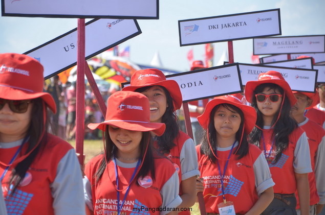 Pangandaran Internation Kite Festival 2011 Dalam Lensa