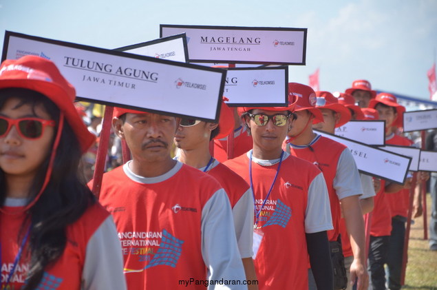 Pangandaran Internation Kite Festival 2011 Dalam Lensa