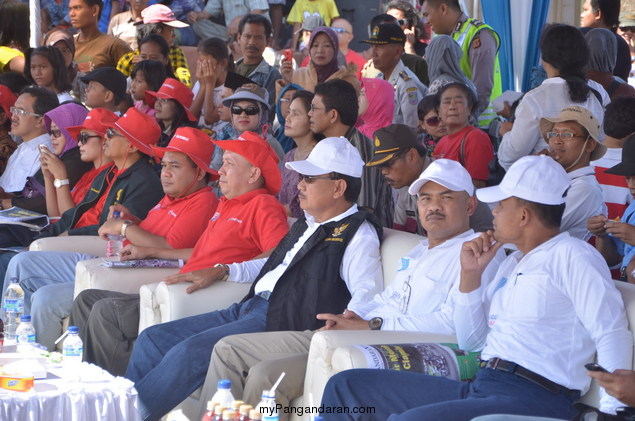 Pangandaran Internation Kite Festival 2011 Dalam Lensa