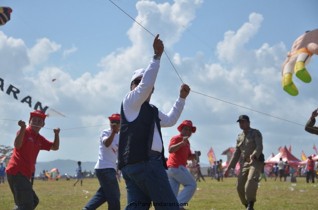 Pangandaran Internation Kite Festival 2011 Dalam Lensa