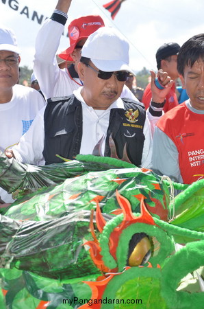 Pangandaran Internation Kite Festival 2011 Dalam Lensa