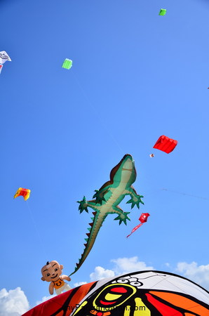 Pangandaran Internation Kite Festival 2011 Dalam Lensa