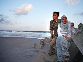 Keindahan Pantai Cileutik Edisi Pre Wedding Photoseason