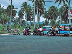 Ramainya Ngabuburit Di Jalan Tol Pangandaran