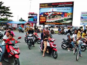 Ramainya Ngabuburit Di Jalan Tol Pangandaran