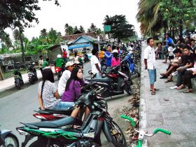 Ramainya Ngabuburit Di Jalan Tol Pangandaran