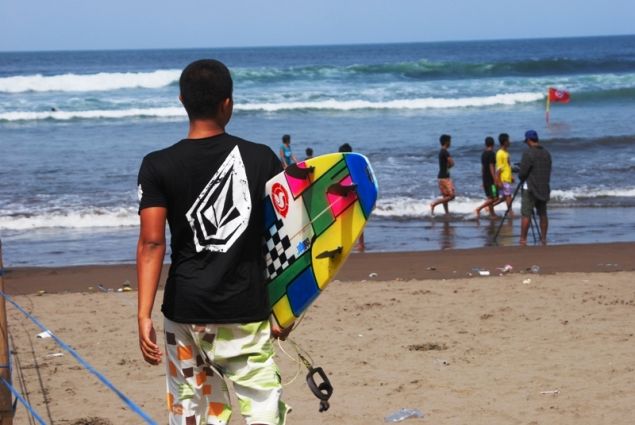 Volcom Gelar Surfing Contest di Pantai Bulak Laut Pangandaran