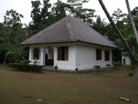 Menengok Sejarah Gedung Uyeng Pangandaran