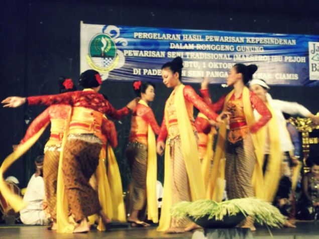 Ronggeng Gunung Warisan Budaya Sunda