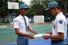 Madrasah Aliyah YPK Cijulang Lantik Pengurus OSIS Baru