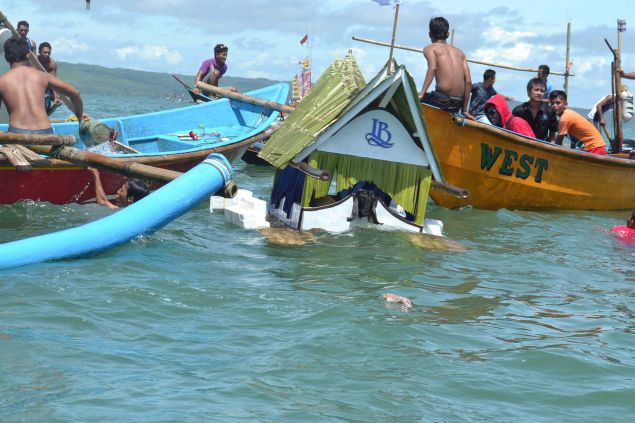 Hajat Laut Pantai Pangandaran 2011