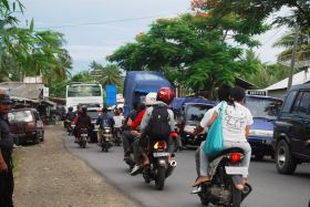 Galeri Antrian Kendaraan Mengular 2 KM jelang Masuk Gerbang Pantai