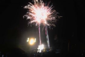 Detik-detik Pergantian Tahun 2011-2012 di Pantai Pangandaran
