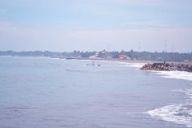 Pantai Bulak Setra Pangandaran Sensasi Baru Para Surfer