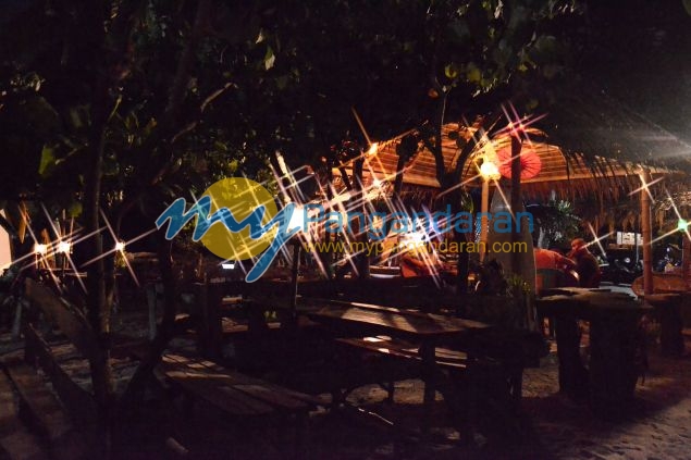 Suasana Malam di Mungil Steak House Pangandaran