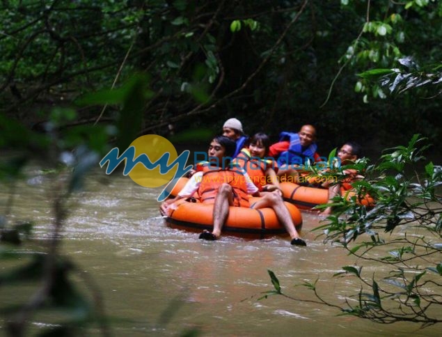 Watertubing Citumang