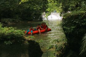 Watertubing Citumang