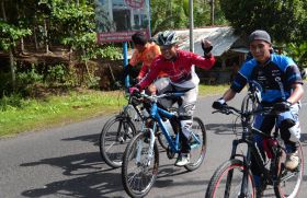 Lebih Sehat Bersama Komunitas Sepeda Pangandaran