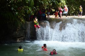 Basah-Basahan Bersama Captiva Chevy Club di Pangandaran