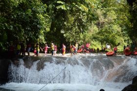 Basah-Basahan Bersama Captiva Chevy Club di Pangandaran