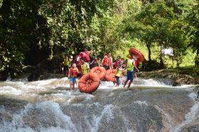 Basah-Basahan Bersama Captiva Chevy Club di Pangandaran