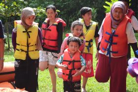 Basah-Basahan Bersama Captiva Chevy Club di Pangandaran