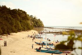 Galeri Photo Menikmati Sore di Pasir Putih Pangandaran