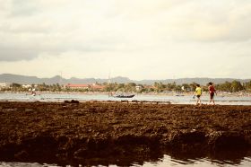 Galeri Photo Menikmati Sore di Pasir Putih Pangandaran