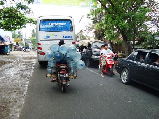 Ramainya Jalan Pangandaran Saat Libur Lebaran