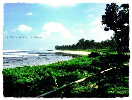 Indahnya Pantai Karapyak