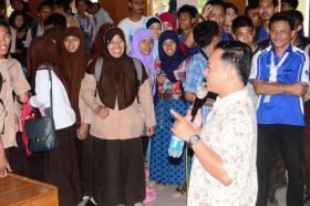 Galeri Kegiatan Seminar Galow IT Bareng Onno W Purbo