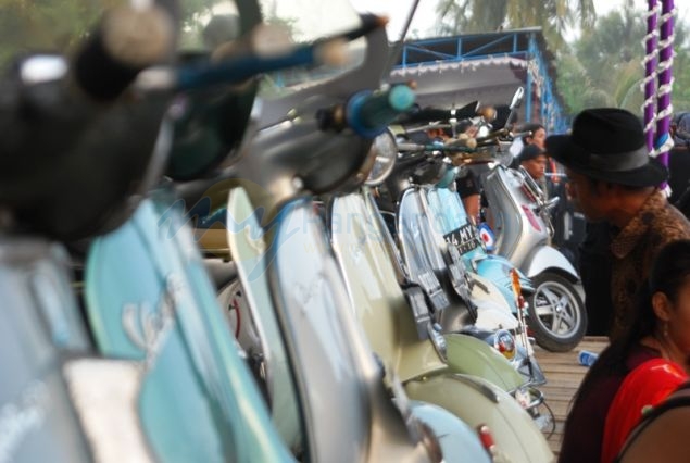 Potret Event 19th Annivesary Vespa Antique Club di Pangandaran