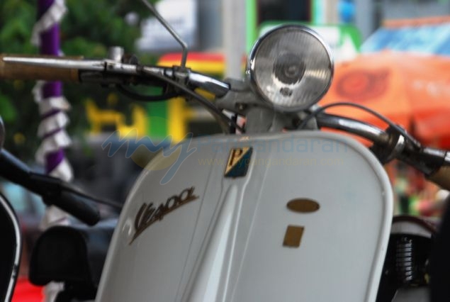 Potret Event 19th Annivesary Vespa Antique Club di Pangandaran