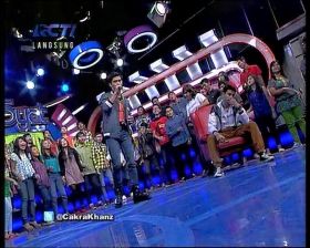 Foto-Foto Cakra Khan Saat Live di Dahsyat RCTI