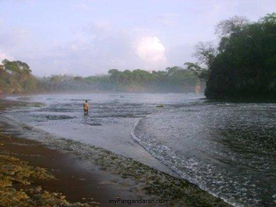 Pantai Madasari