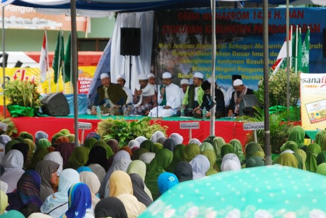 Foto Syukuran Kabupaten Pangandaran dan Gema Muharam 1434