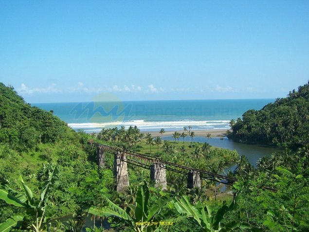 Menelusuri Jalur Kereta Banjar - Pangandaran - Cijulang Yang Telah Mati 