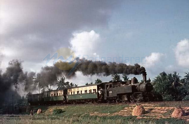 Kereta Kuik - Menelusuri Jalur Kereta Banjar - Pangandaran - Cijulang Yang Telah Mati 